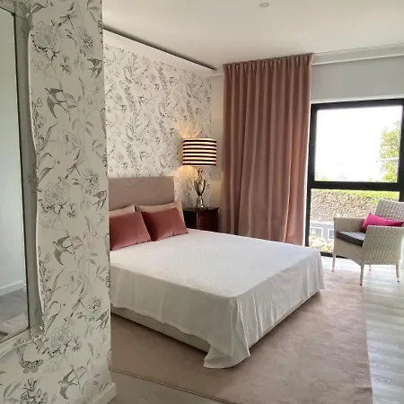 The Birds Apartment Sao Vicente Ferreira